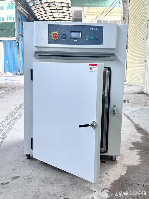 工業(yè)烤箱廠家# 高精度精密烘箱,廣泛應(yīng)用于科研與工業(yè)領(lǐng)域:強(qiáng)調(diào)高